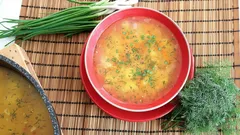 Jak připravit nejchutnější kuřecí polévku s bulgurem: zdravá a vydatná